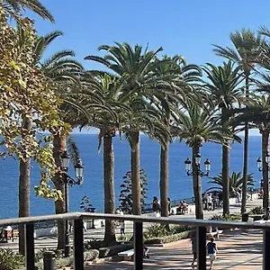 https://balcon-de-europa-suite.hotelsinnerja.org